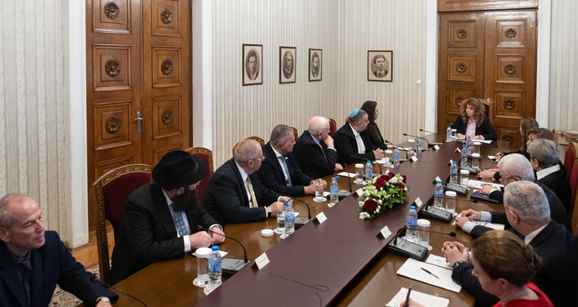 Hate Speech Can Be Suppressed by Teaching Children About Human Values, President Tells Jewish Community