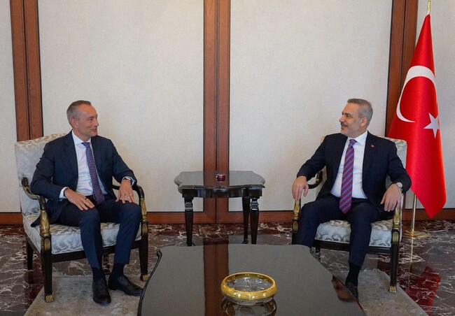 Николай Младенов се срещна с Хакан Фидан в Анкара 