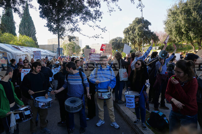 Ройтерс: Палестинските затворници, осъдени за смъртоносни атаки, се страхуват, че според новия израелски закон ще бъдат екзекутирани без справедлив процес