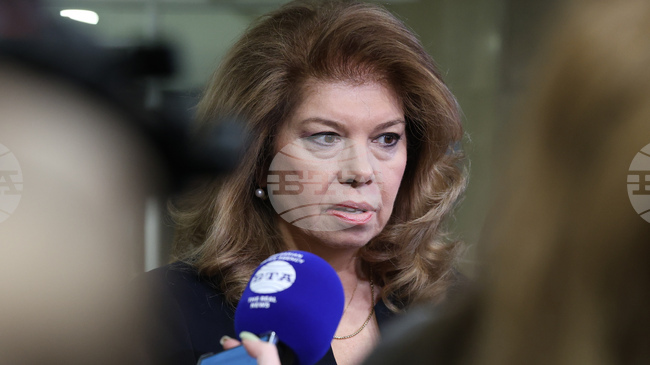 Подписването на споразумението между България и Украйна е неадекватно, тъй като един служебен кабинет е с малък хоризонт, каза Илияна Йотова