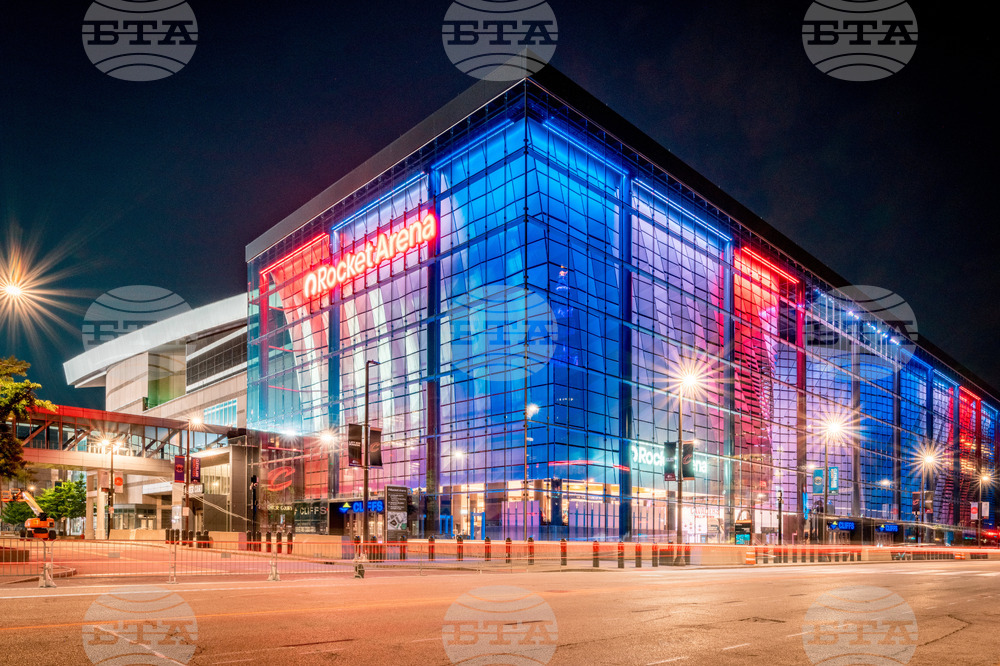 Rocket Arena Redfin Basketball