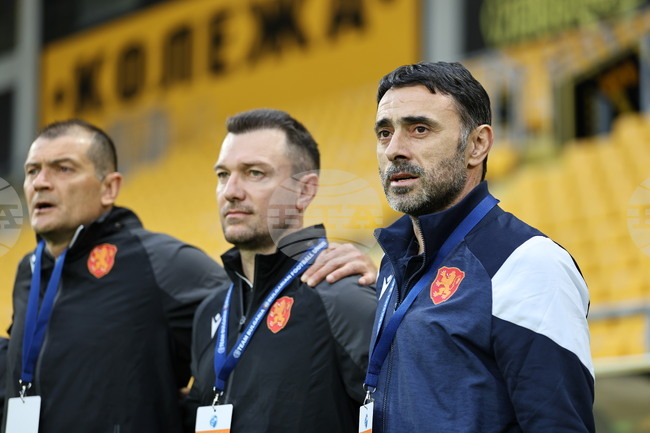 "Тези момчета, които в момента са в тима, имат огромен потенциал", счита селекционерът на младежкия национален отбор Тодор Янчев