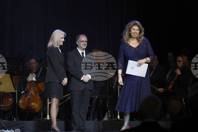 Галаконцерт „Симфония на времето“