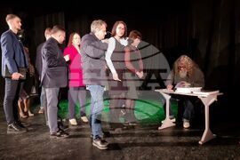 Ямбол - сборник с коледни пиеси „Пак е Коледа” - представяне