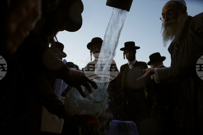 APTOPIX Israel Passover