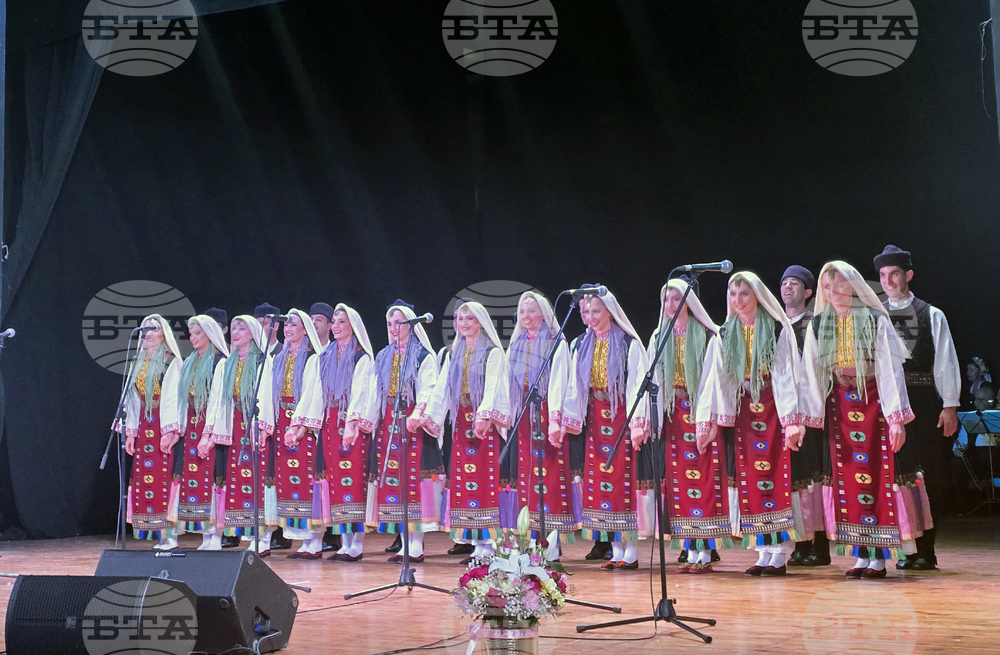 Петрич - концерт-спектакъл - национален фолклорен ансамбъл „Филип Кутев“