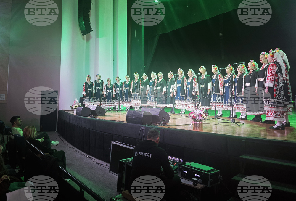 Петрич - концерт-спектакъл - национален фолклорен ансамбъл „Филип Кутев“