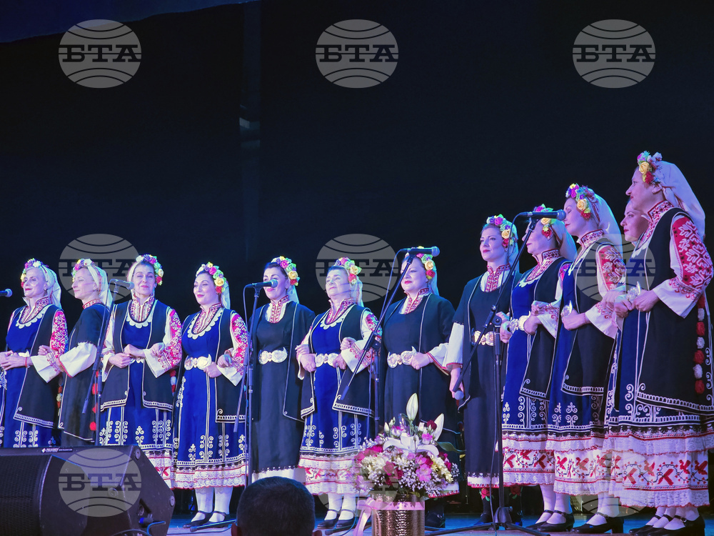 Петрич - концерт-спектакъл - национален фолклорен ансамбъл „Филип Кутев“