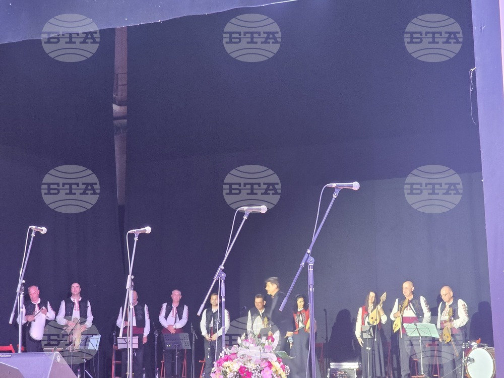 Петрич - концерт-спектакъл - национален фолклорен ансамбъл „Филип Кутев“