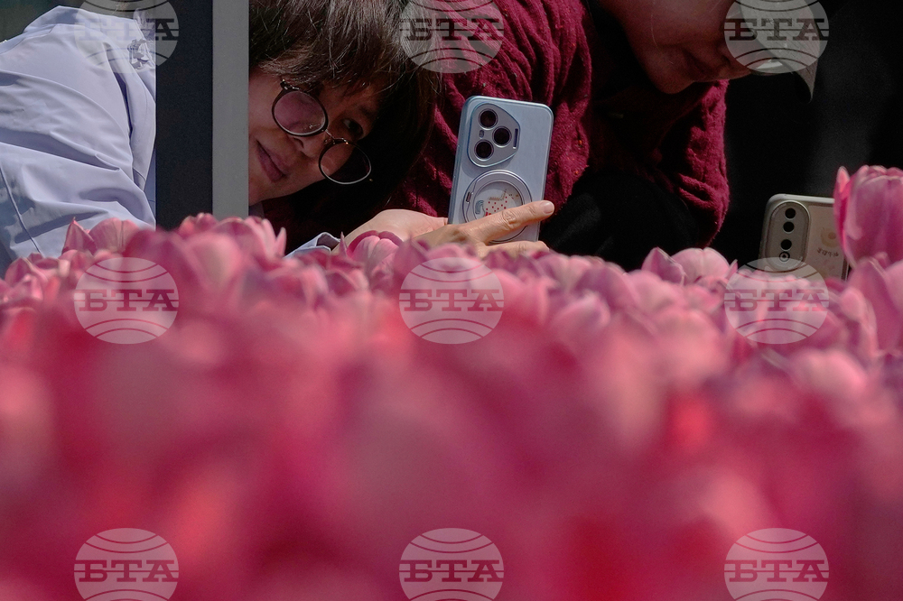 APTOPIX China Daily Life