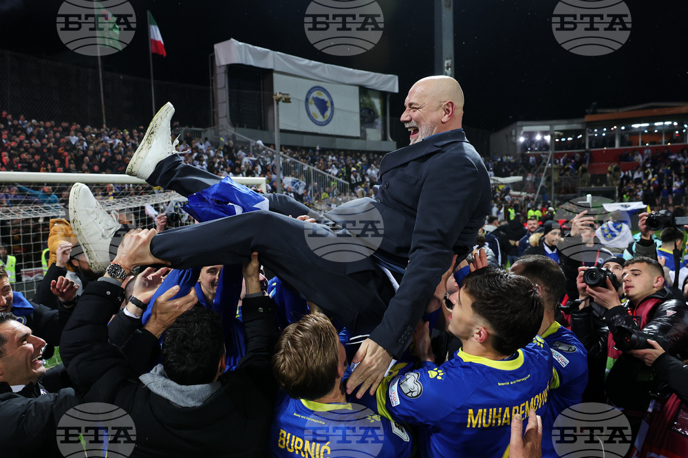 APTOPIX Bosnia Italy WCup Soccer