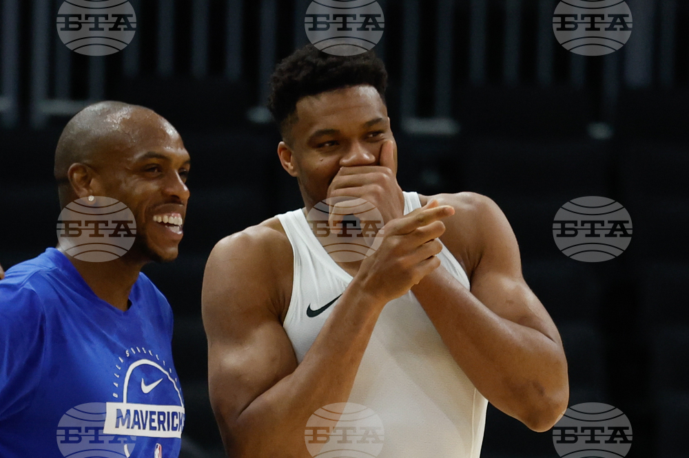Mavericks Bucks Basketball