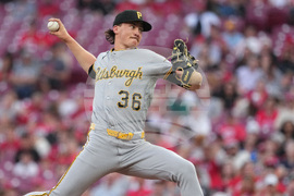 Pirates Reds Baseball