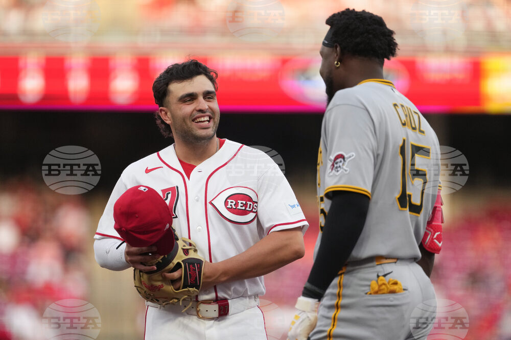 Pirates Reds Baseball