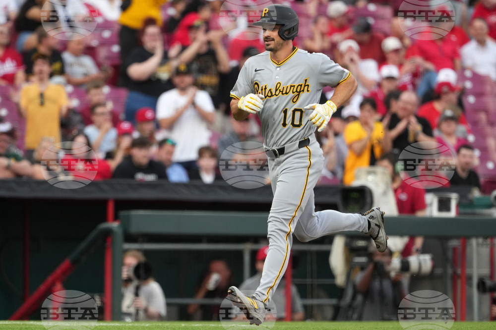 Pirates Reds Baseball