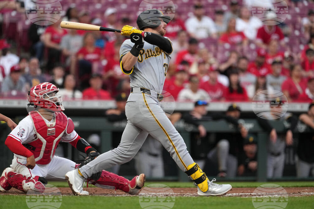 Pirates Reds Baseball