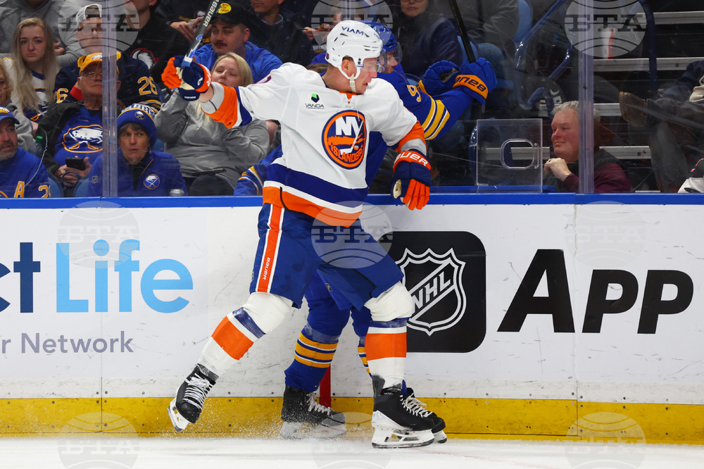 Islanders Sabres Hockey