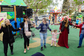 Бургас - "Великденско хоро" - фолклорен концерт