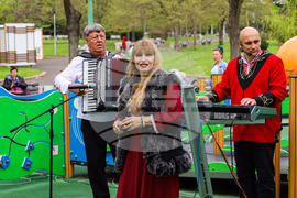 Бургас - "Великденско хоро" - фолклорен концерт