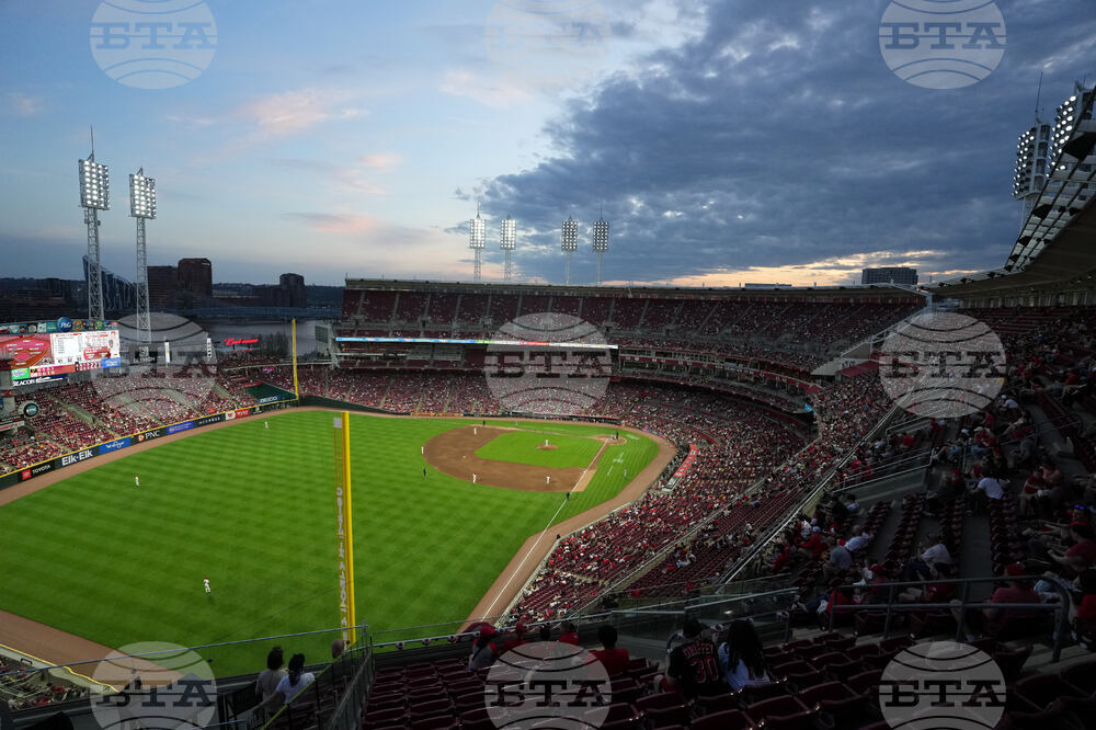 Pirates Reds Baseball