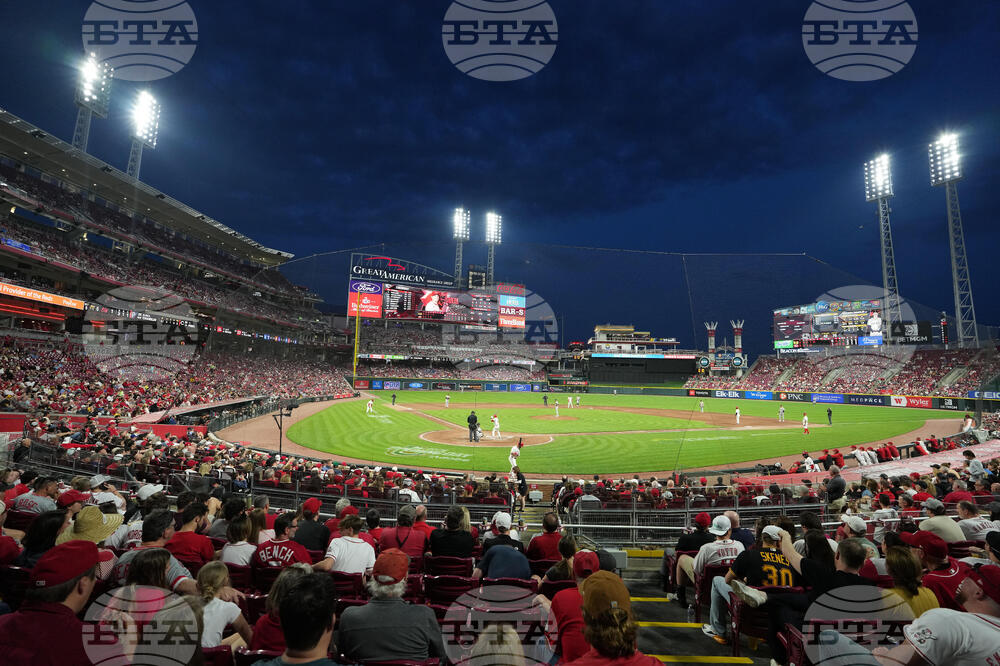 Pirates Reds Baseball