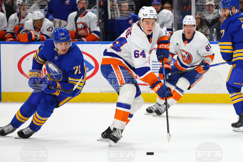 Islanders Sabres Hockey