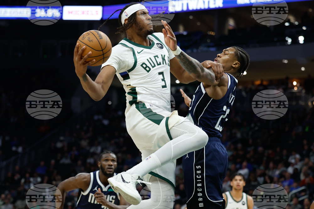 Mavericks Bucks Basketball