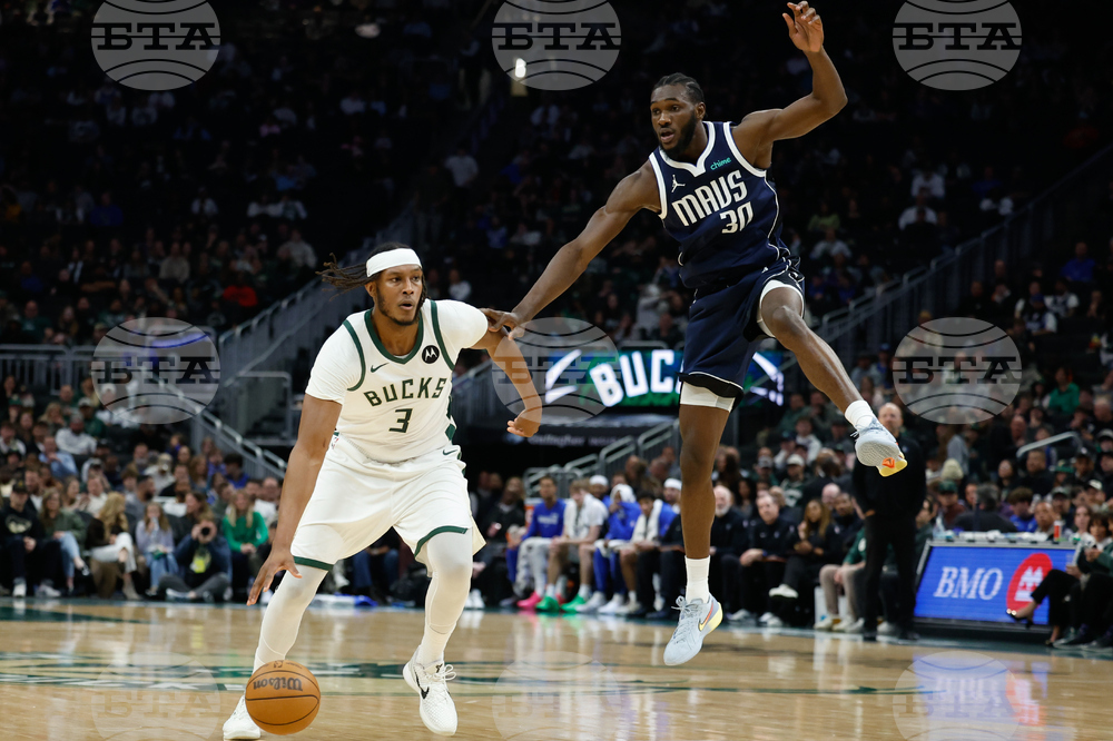 Mavericks Bucks Basketball