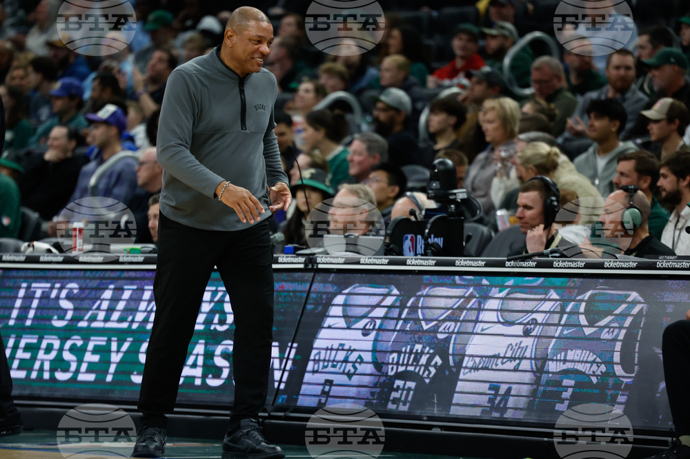Mavericks Bucks Basketball