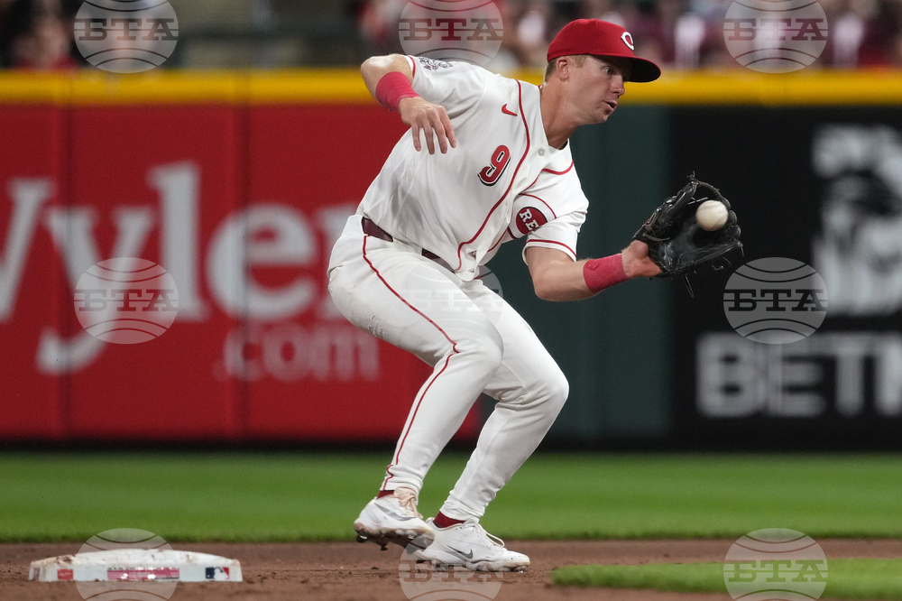 Pirates Reds Baseball