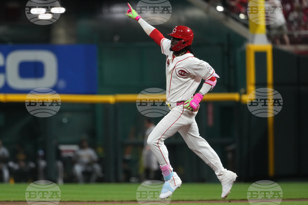 Pirates Reds Baseball