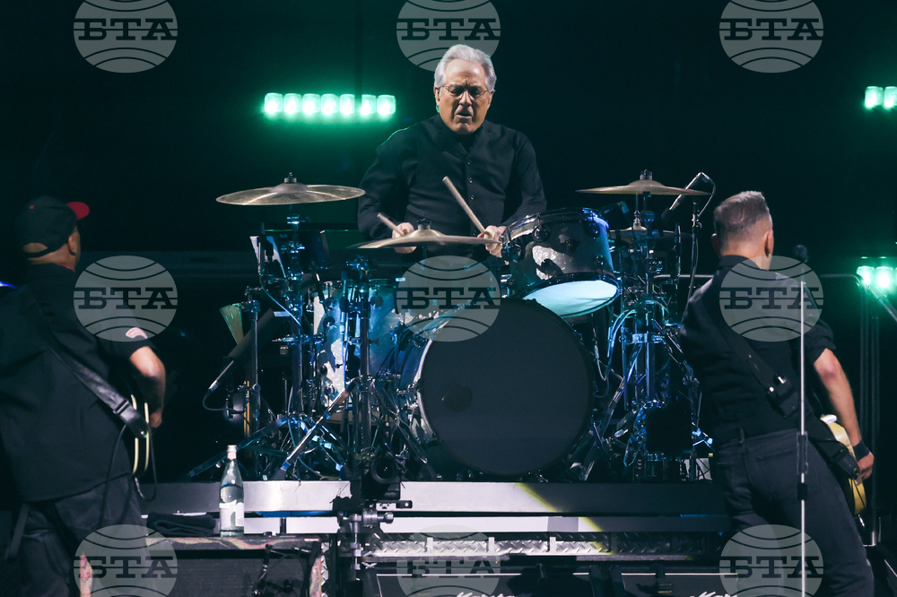 Bruce Springsteen and the E Street Band in Concert - Minneapolis