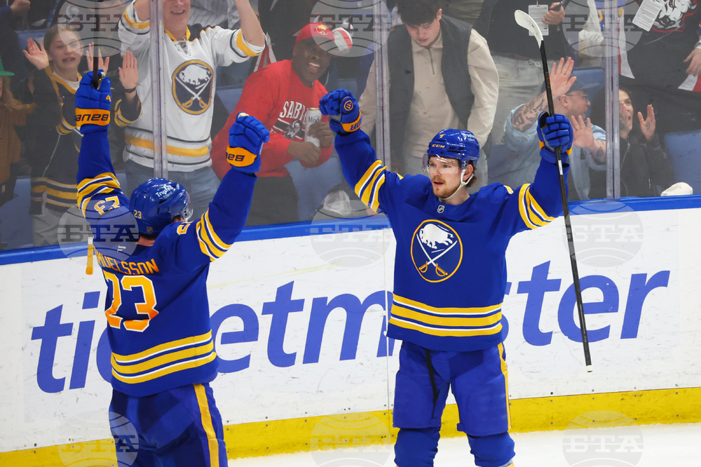 Islanders Sabres Hockey