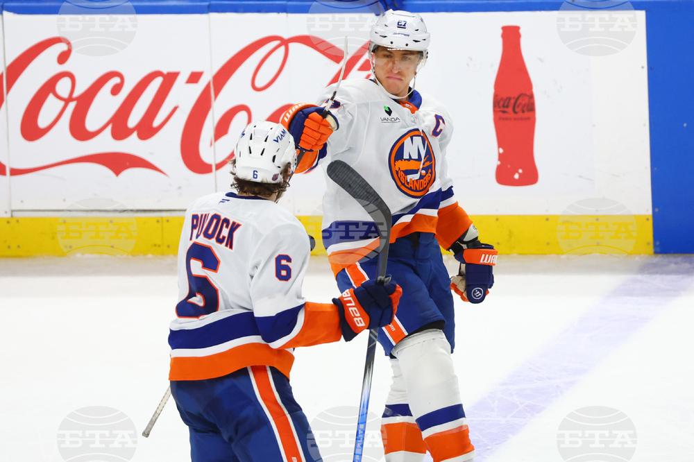 Islanders Sabres Hockey