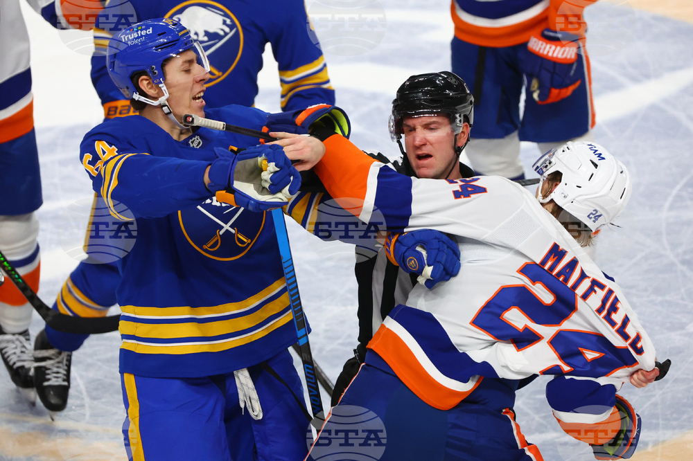Islanders Sabres Hockey