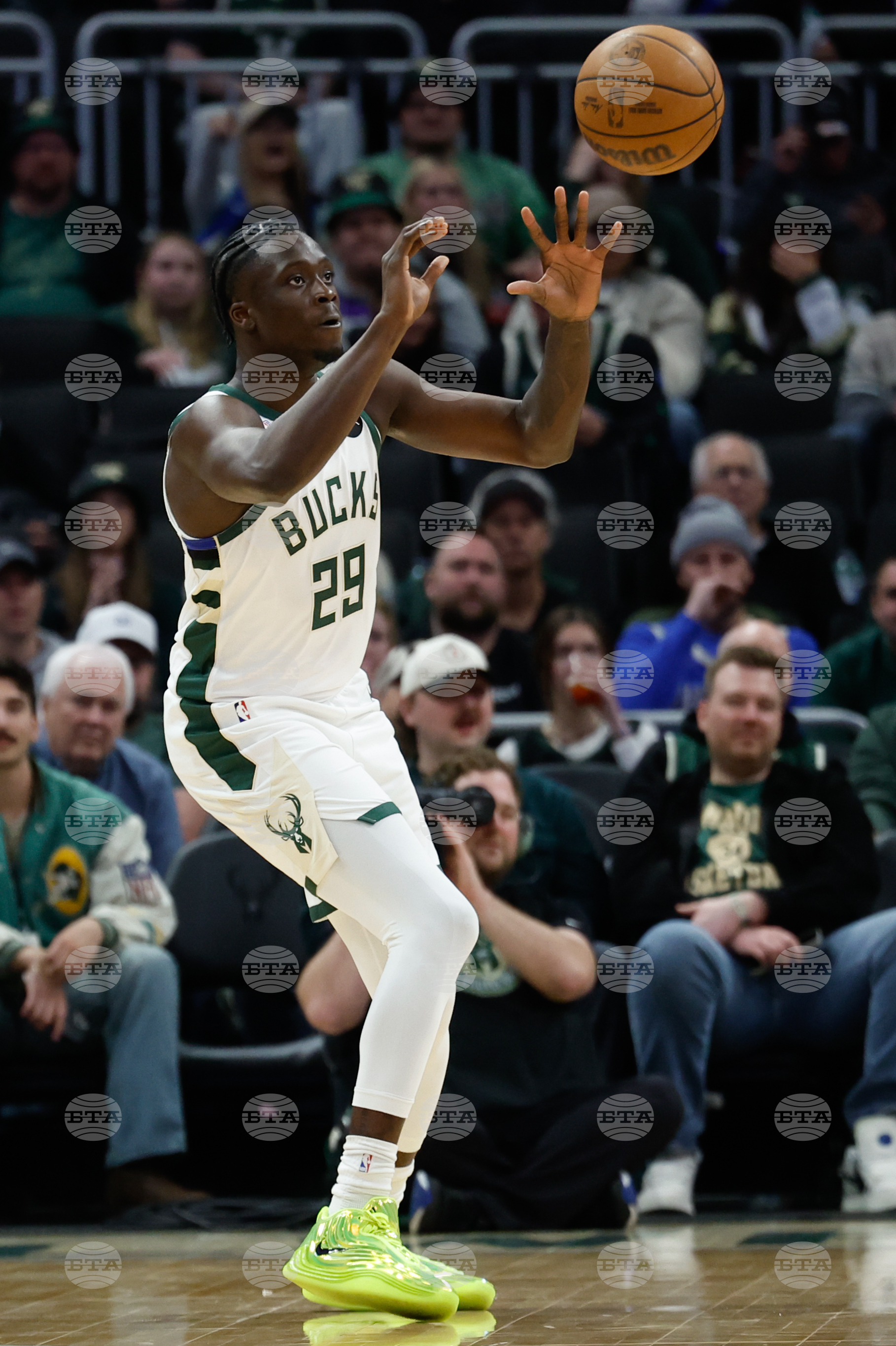 Mavericks Bucks Basketball