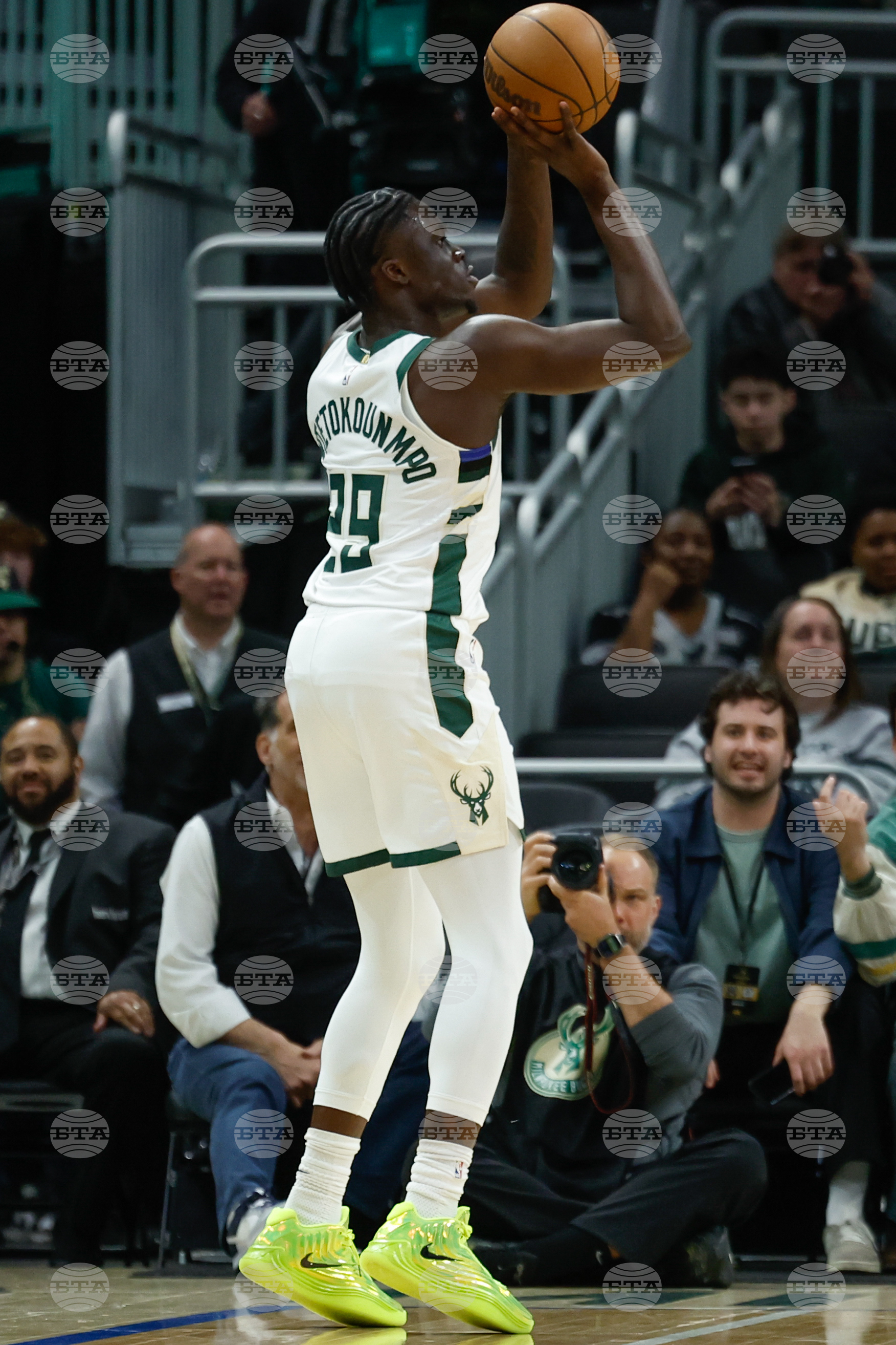 Mavericks Bucks Basketball