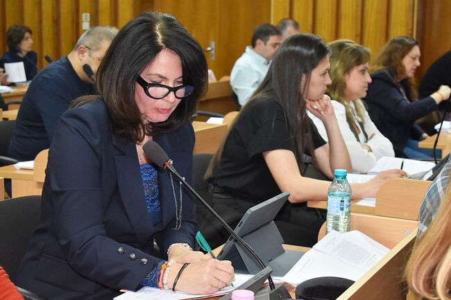 Община Разград: 24 докладни записки приеха общинските съветници на заседанието си днес, то започна с клетва на нов съветник