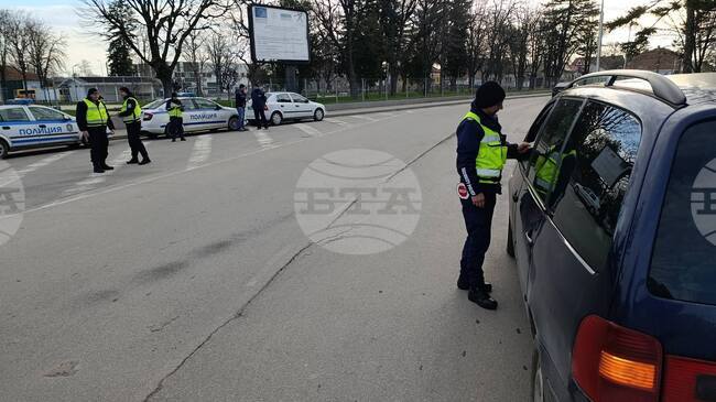 Осем човека са задържани след проведена в област Враца специализирана операция, съобщиха от полицията 