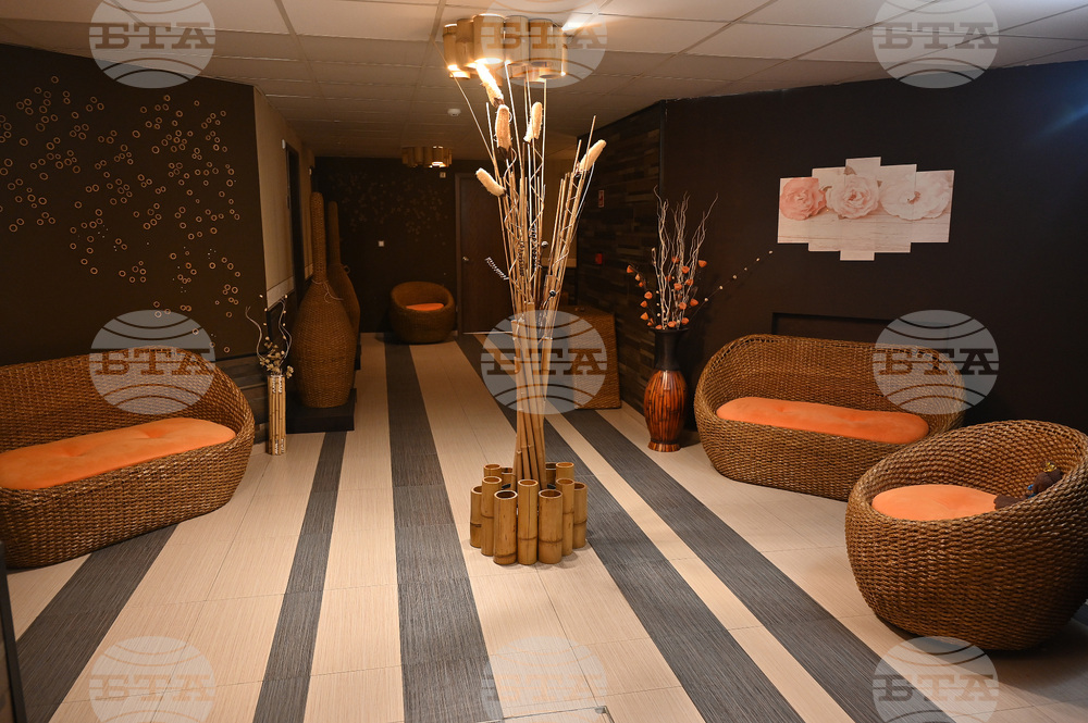 Вършец - хотел „Ата" представяне