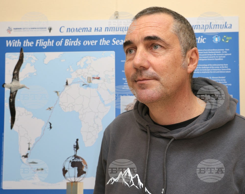 Варна - „С полета на птиците по пътя към Антарктида“ - фотоизложба - Боян Мичев