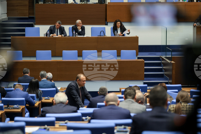 Депутатите питаха МВР за казуса "Петрохан" и за рокади на полицейски служители, политическите сили се разделиха в оценката си по изслушването