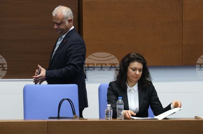 От 6 февруари до 23 март - датата, на която освободих позицията, по случаите "Петрохан" и "Околчица" са възложени 52 експертизи, каза ст. комисар Кремена Илиева