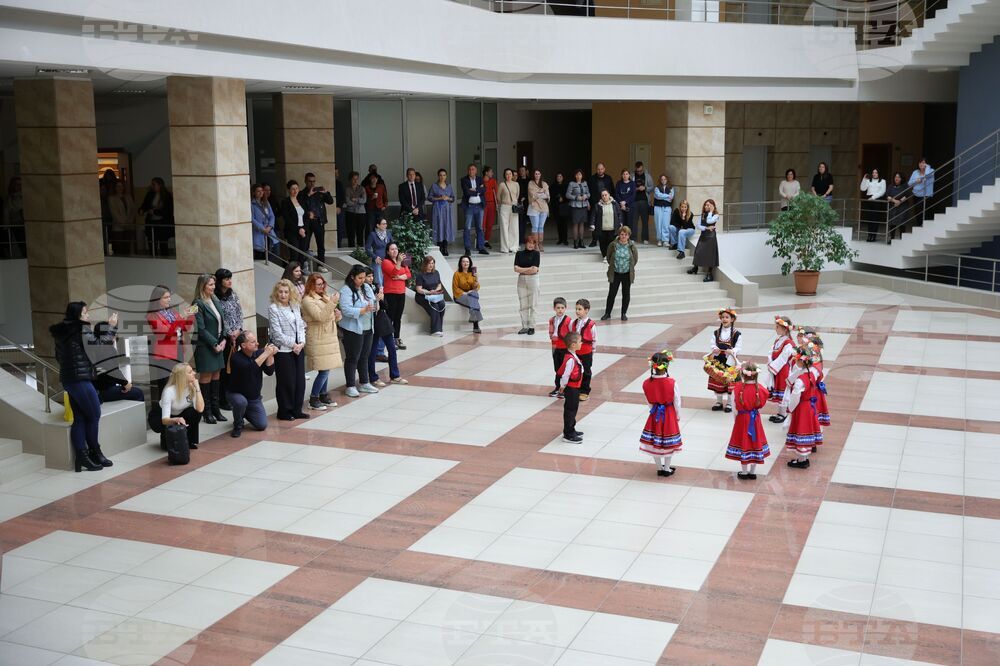 Бургас - Бургаски свободен университет - лазарки