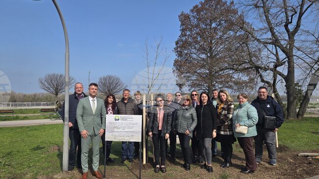 Със символична зелена инициатива агенция "Проучване и поддържане на река Дунав" отбеляза 70 години от създаването си