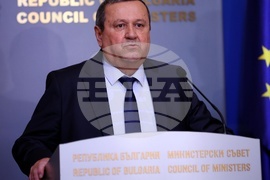 Министерски съвет - брифинг - Хасан Адемов