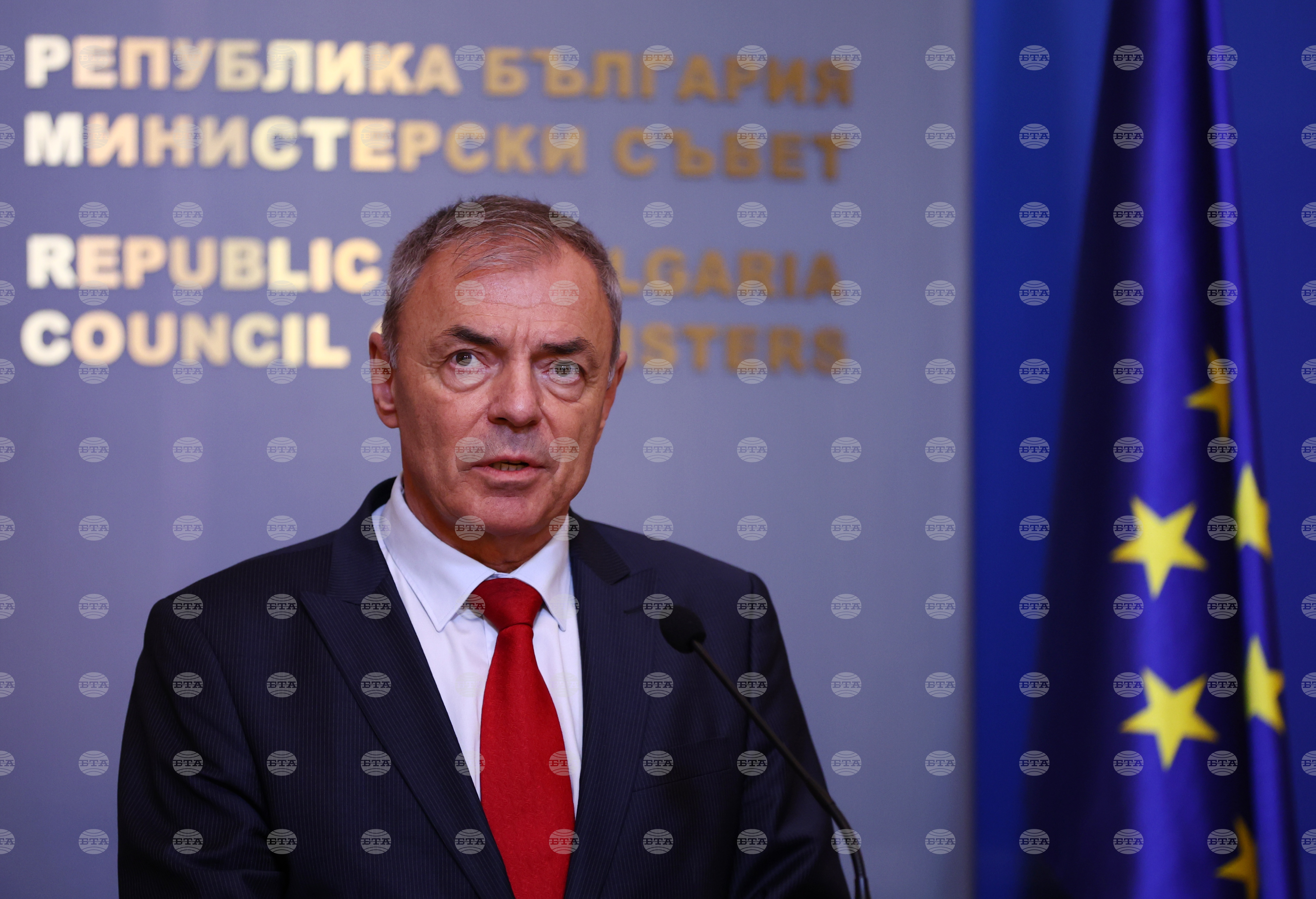 Протоколът за Болградската гимназия спасява горните класове от закриване, каза министър Сергей Игнатов