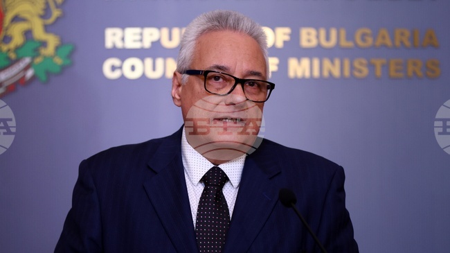 Deputy Foreign Minister Says No Combat Aircraft Fly Over