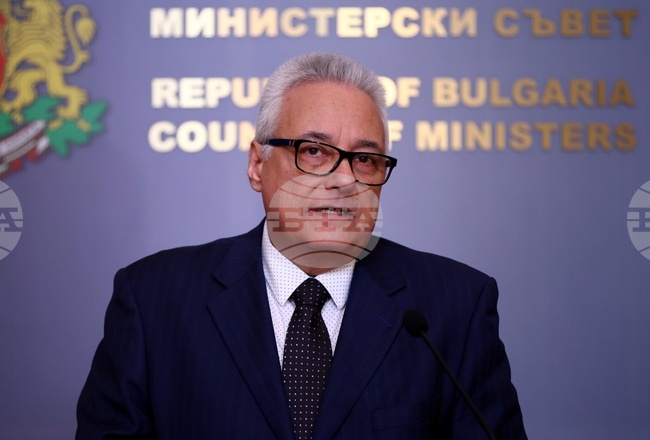 Deputy Foreign Minister Says No Combat Aircraft Fly Over