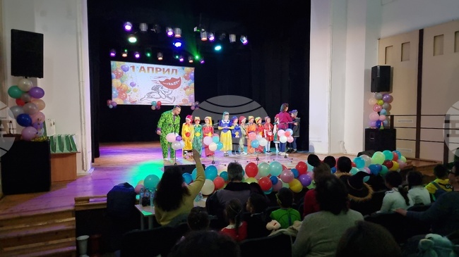 В Генерал Тошево за седемнадесети път в се проведе първоаприлският карнавал “Голямата усмивка” 